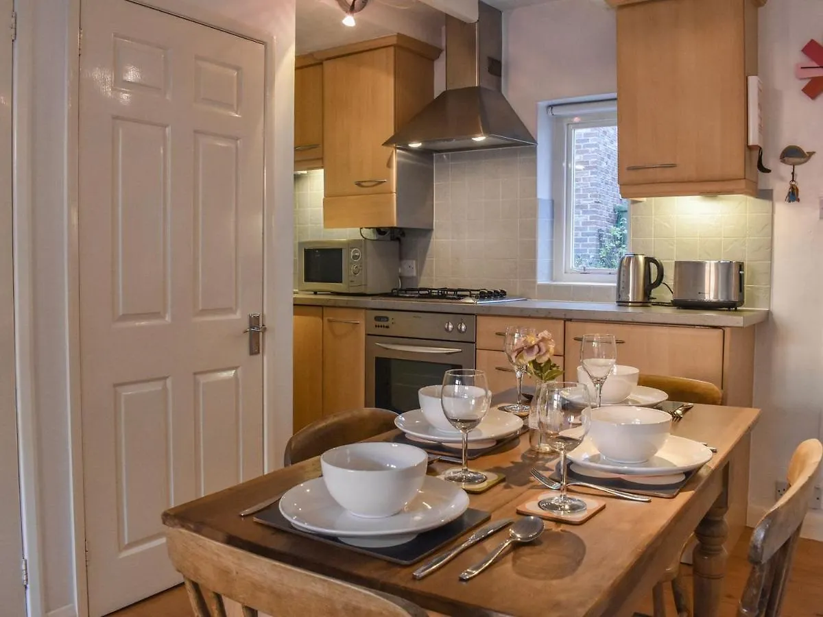 Herring Cottage Whitby 0*,